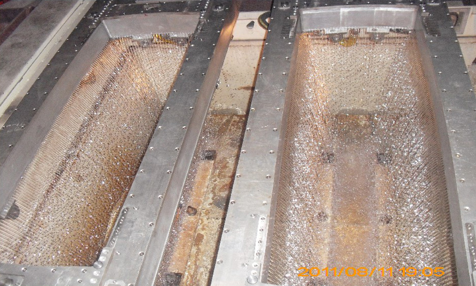 铝制或铜质双排水结晶器1